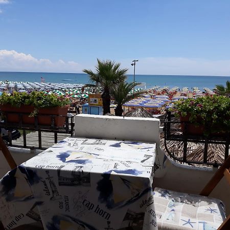 Appartamento Frontemare Azzurra Caorle Zewnętrze zdjęcie